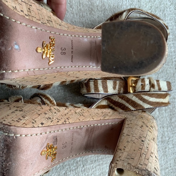 PRADA ANIMAL PRINT-CORK PLATFORM HEELS - Picture 5 of 6